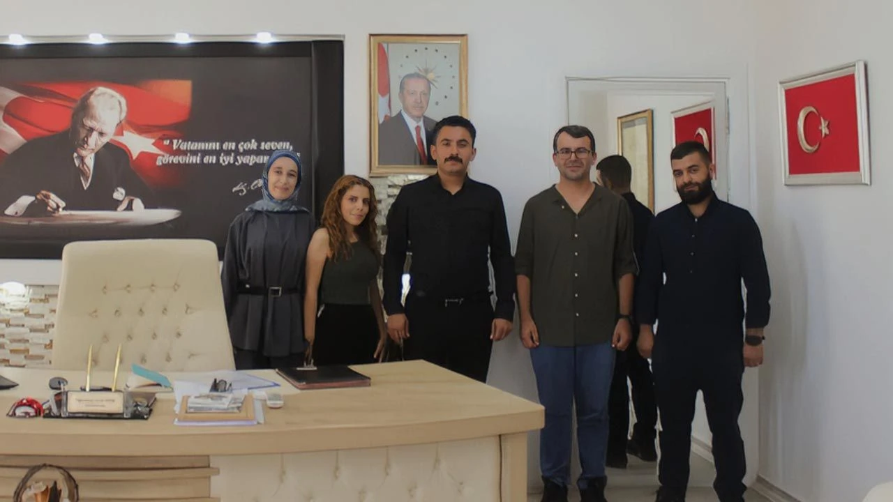 “Tanıdık Bir Hikaye” Ekibinden Kaymakam Atak’a Ziyaret