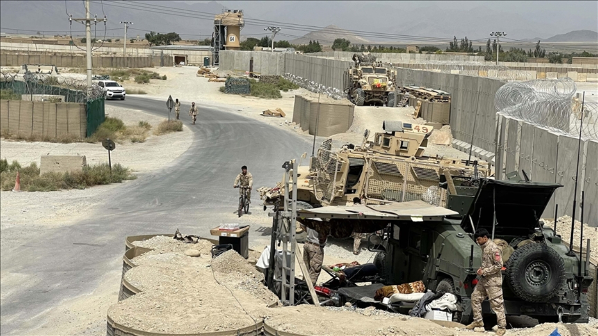 Afganistan: ABD’ye Bagram Üssü’nü geri vermeyeceğiz