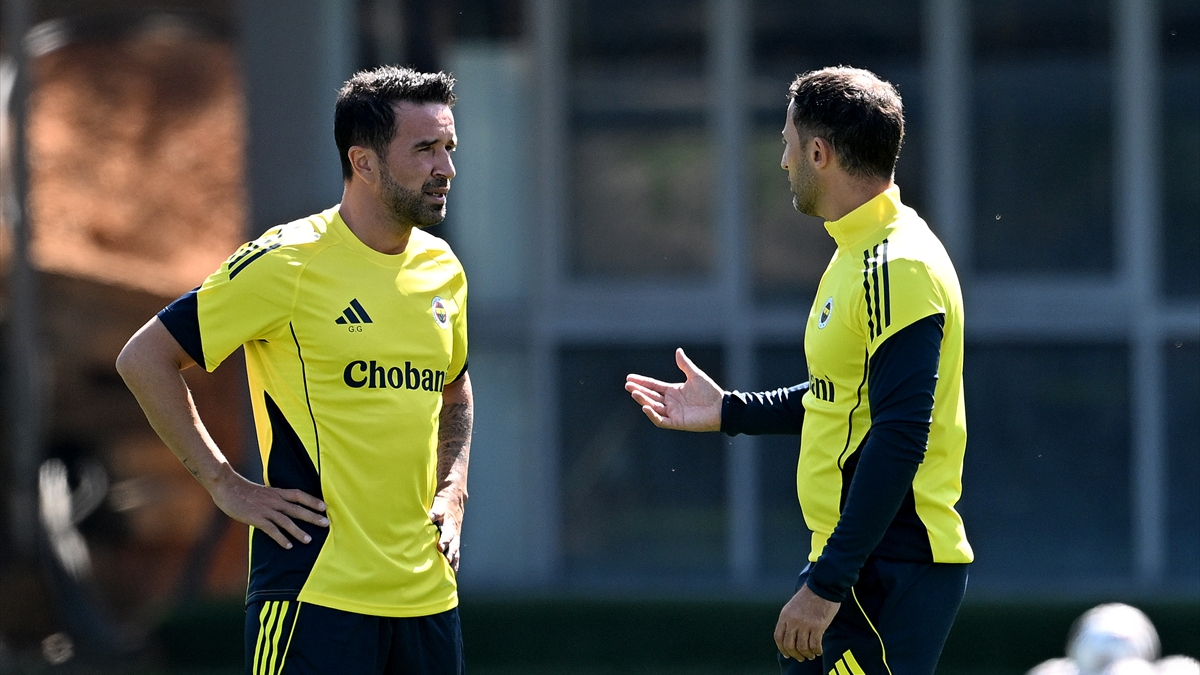 Fenerbahçe’de Gökhan Gönül ile ayrılık kararı