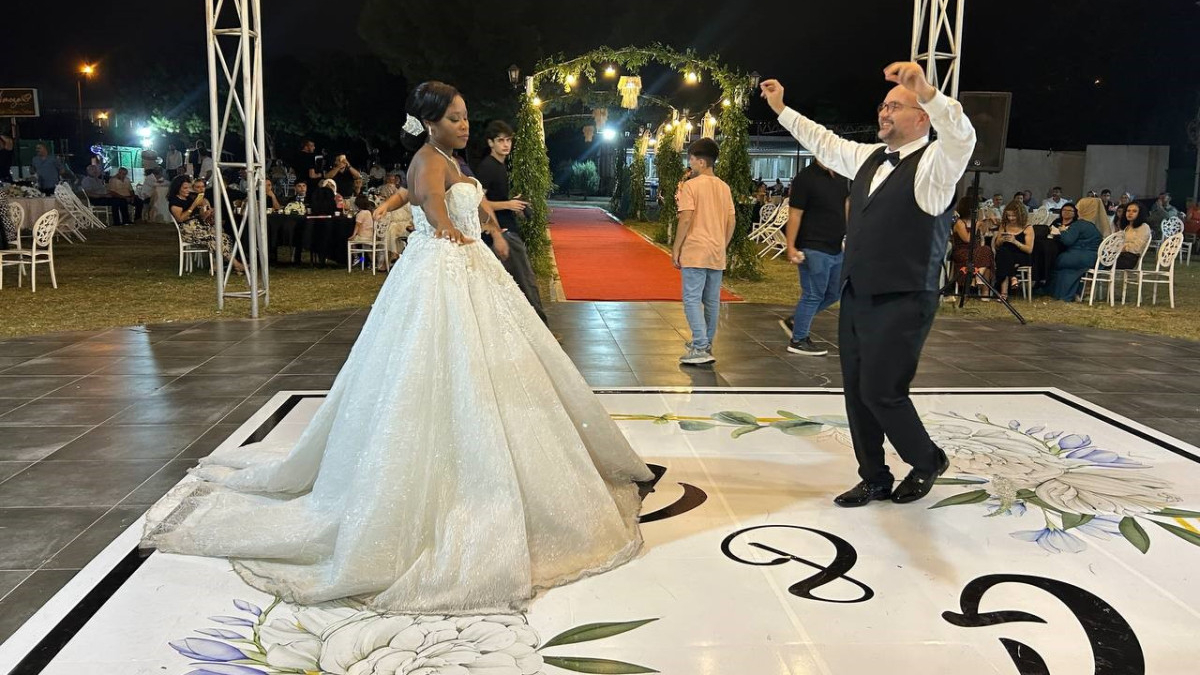 Hatay’ın Ganalı gelini Gifty, davul zurna eşliğinde düğününün tadını çıkarttı