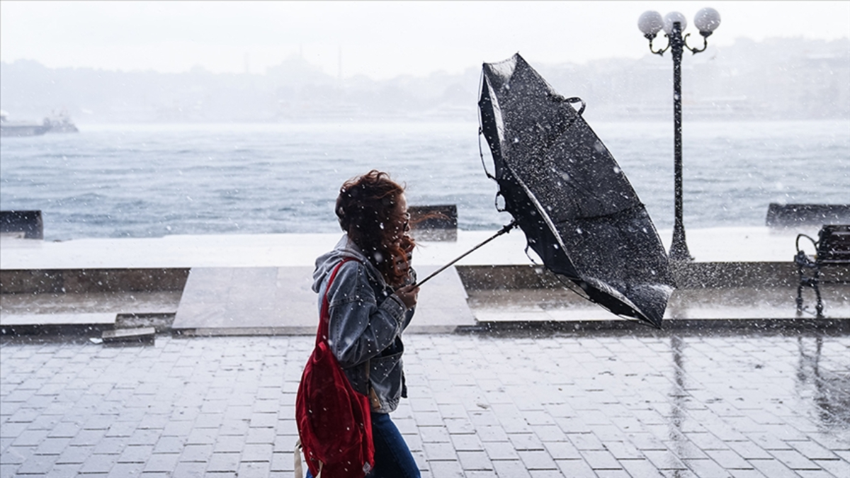 İstanbul dahil 11 kente sarı uyarı: Fırtına bekleniyor