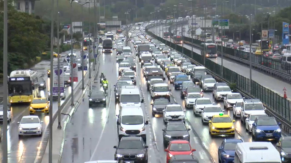 İstanbul’da trafik yoğunluğu yüzde 81