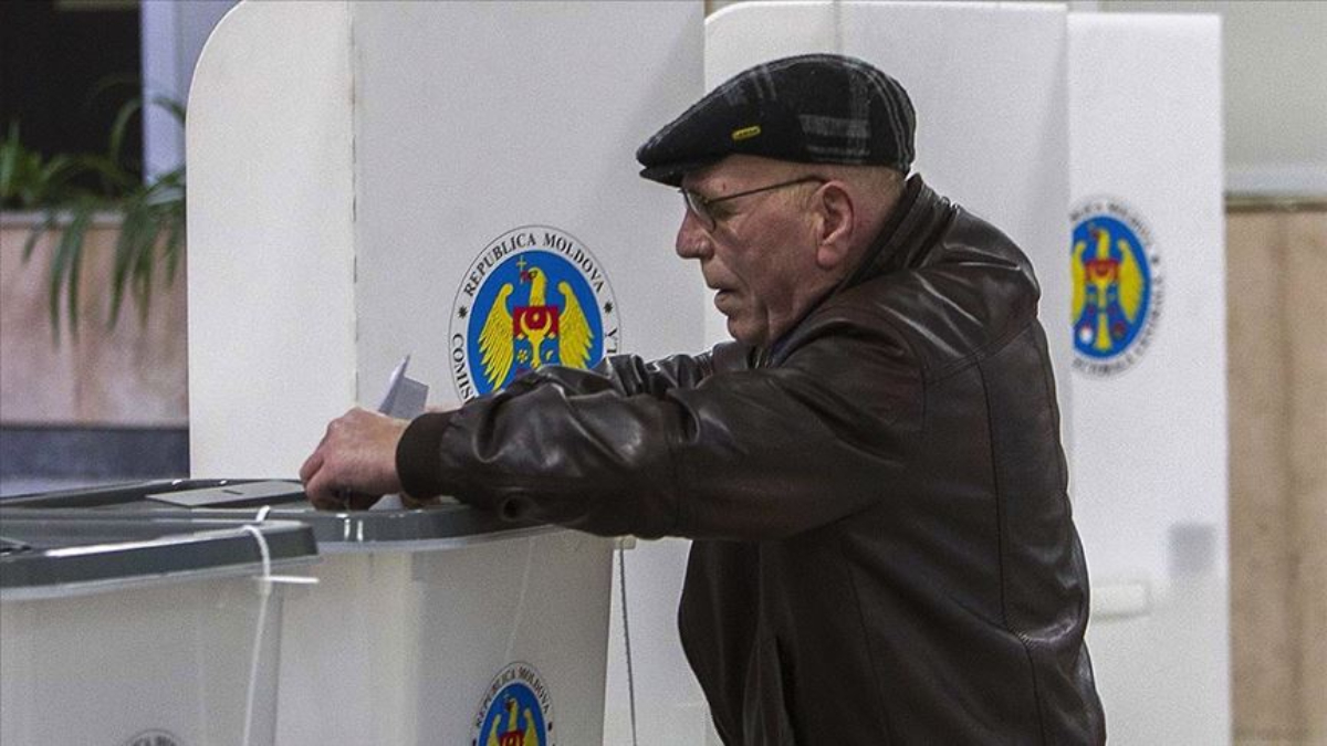 Moldova’da halk parlamento seçimi için sandık başında