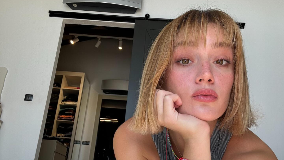Taze anne Gizem Karaca’dan 8. evlilik yıldönümününe özel romantik kutladı: “iyi ki sen sevgilim”