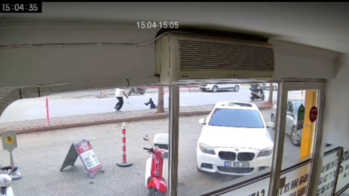 Adana’da ters yönde ilerleyen motosiklet dehşet saçtı: 1 yaralı