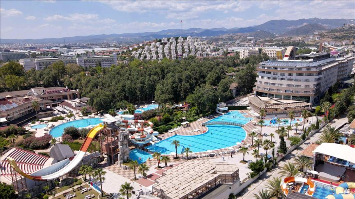 Alanya’da turizm sezonu uzadı: Doluluk oranı yüzde 85’i gördü