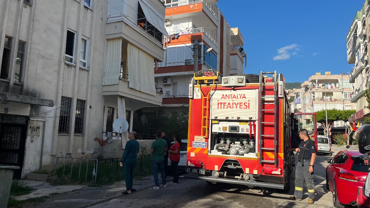 Antalya’da evin banyosunda yangın çıktı