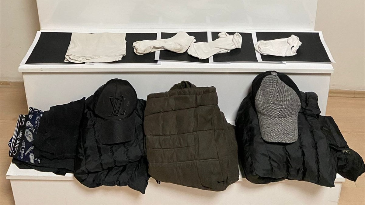 Balıkesir’de kıyafete emdirilen uyuşturucu polislerin dikkati sayesinde yakalandı