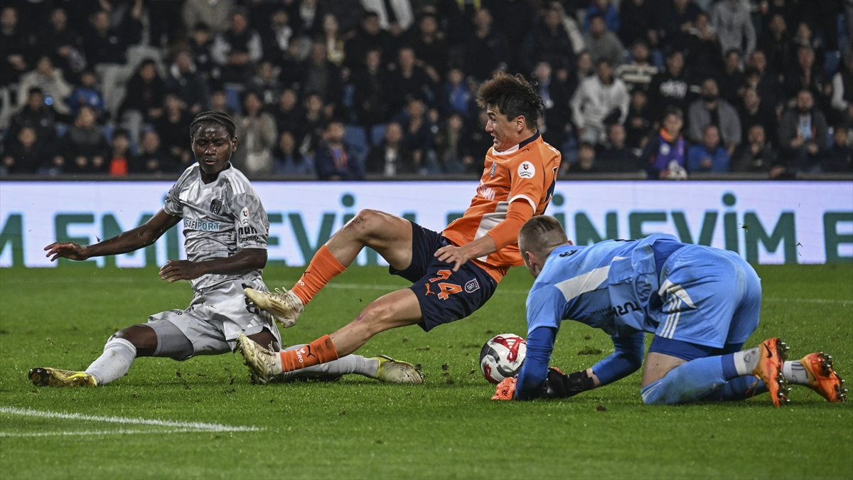 Başakşehir, Kocaelispor’u penaltıyla yıktı