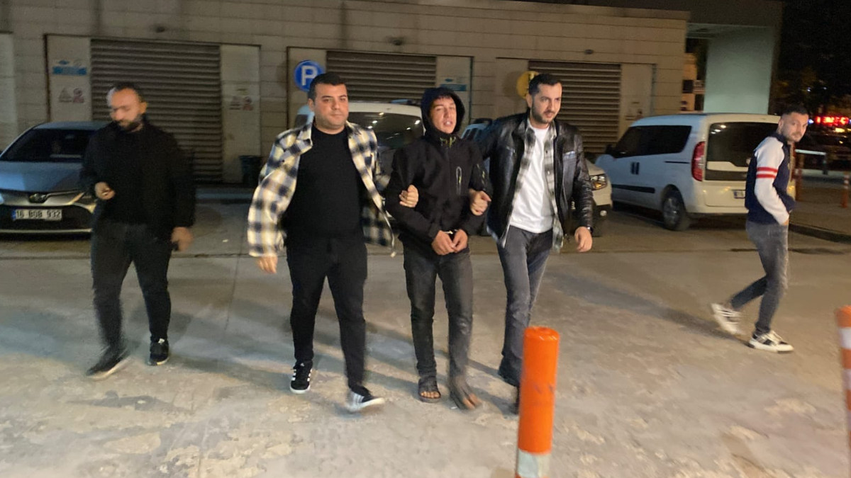 Bursa’da firari hükümlü çalıntı motosikletle yakalandı