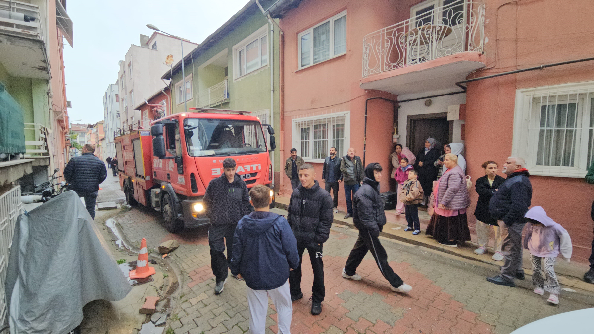 Edirne’de baca yangını: Büyümeden söndürüldü