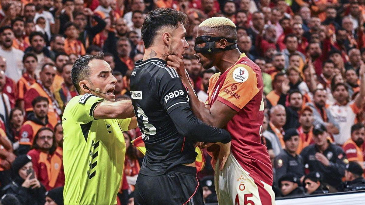 Galatasaray-Beşiktaş derbisinde gerginlik: Osimhen, Emirhan’ın boğazını sıktı