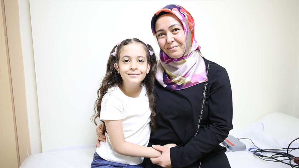 Gazeantepli anne-kız, aynı gün bionik kulak ile birbirilerini ilk kez duydular