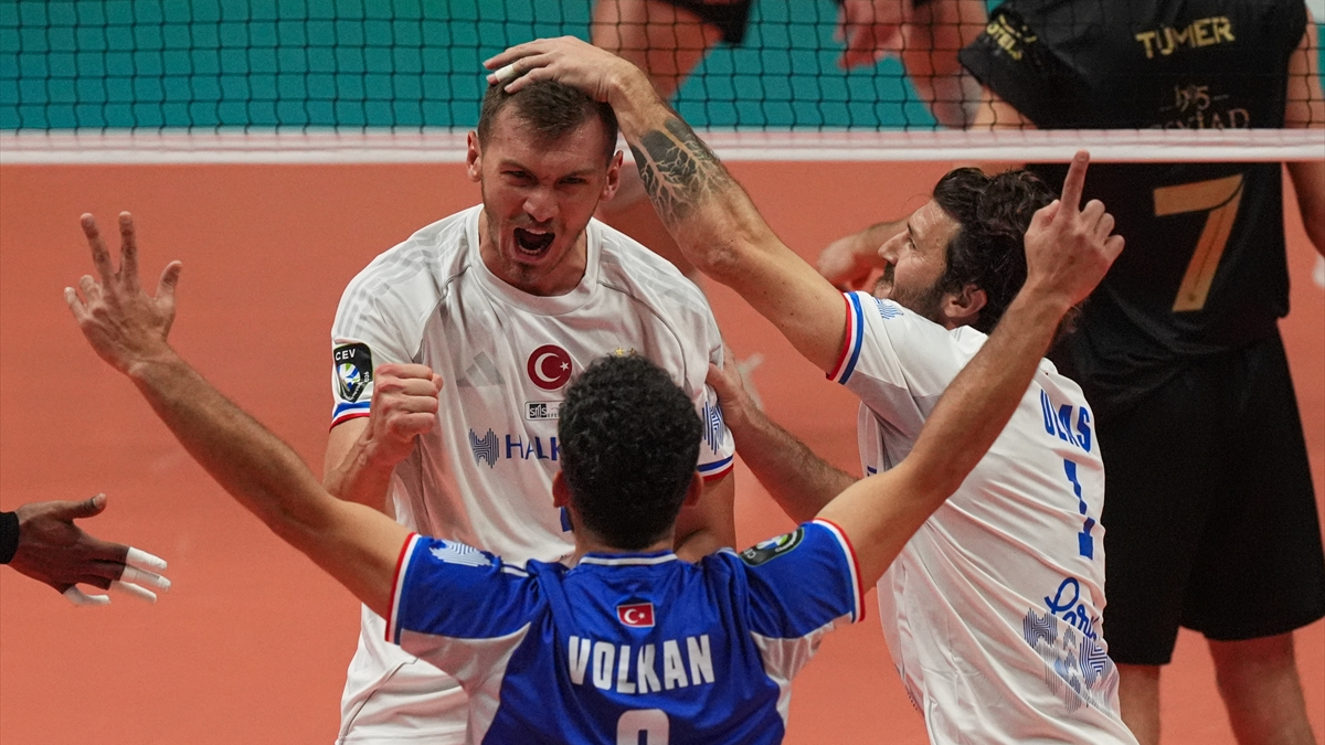 Halkbank, Galatasaray’ı rahat yendi