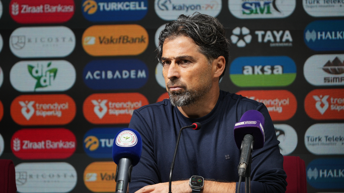 İlhan Palut: Her mağlubiyet üzücüdür