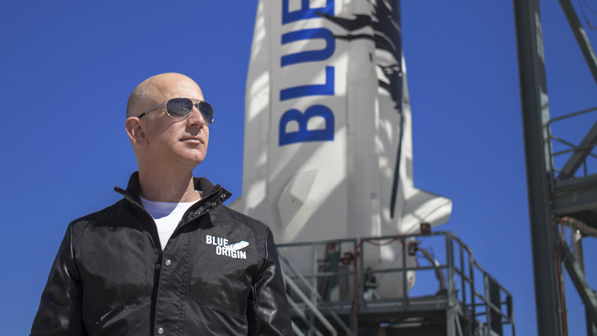 Jeff Bezos: Milyonlarca insan uzayda yaşayacak