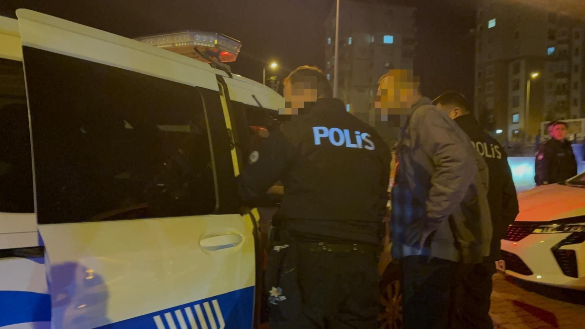 Kayseri’de bir baba polisten kaçan oğluna tepki gösterdi: Lastik yerine keşke kafana sıksalardı