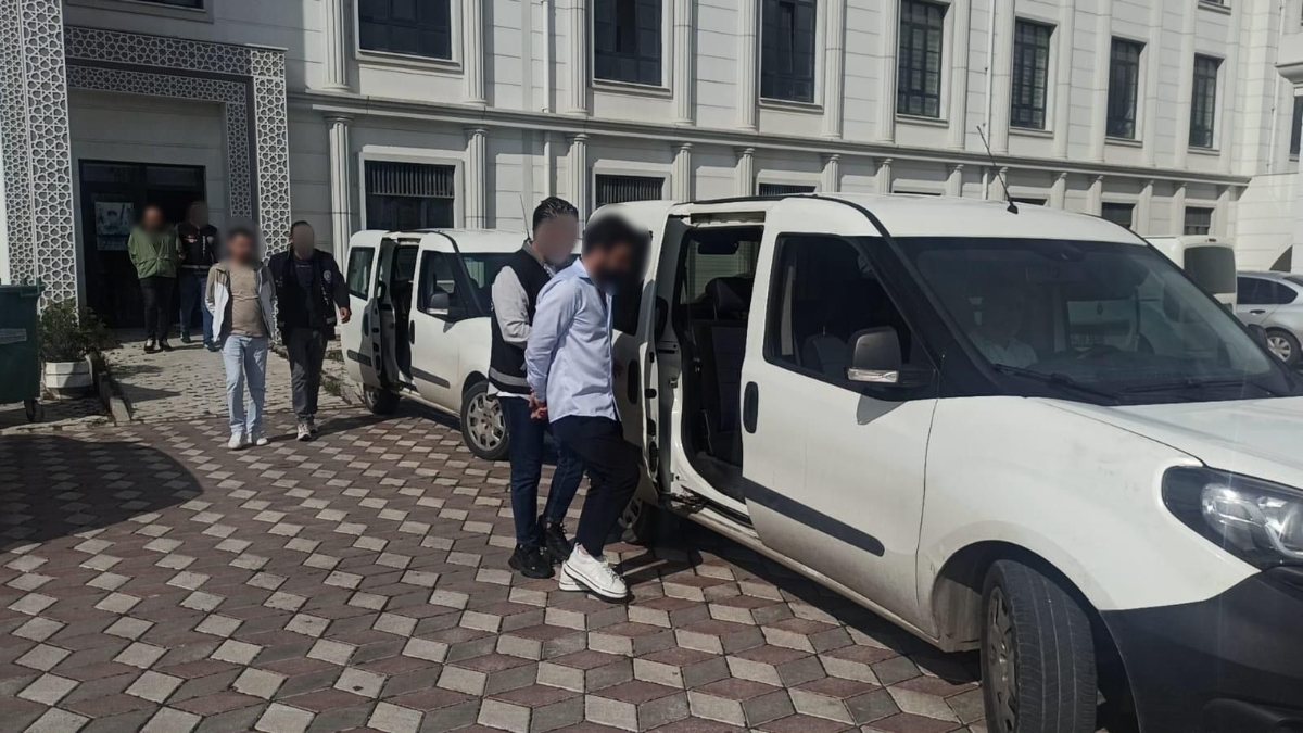 Kocaeli’de oto hırsızları yakalandı