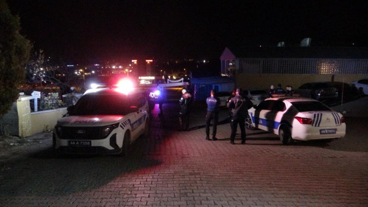 Malatya’da düğün salonunda silahlı kavgada 4 kişi yaralandı