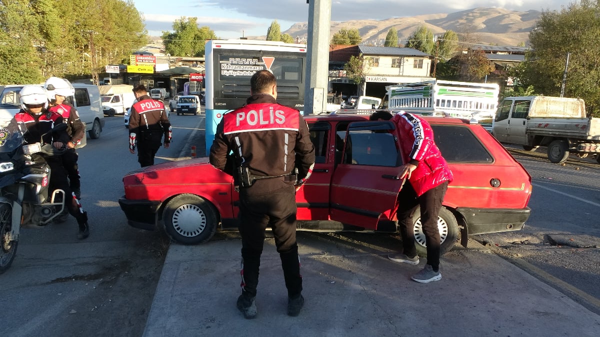 Malatya’da polisin ‘dur’ ihtarına uymayana şahıs kaza yaptı: Araçtan uyuşturucu çıktı