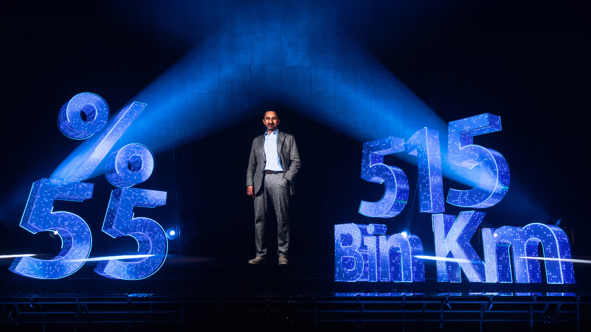 Türk Telekom’dan bir ilk: 5G vizyonu hologram teknolojisiyle tanıtıldı
