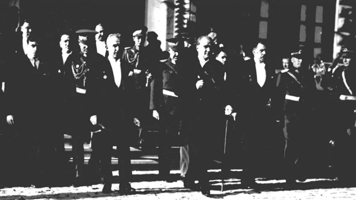 Türkiye Cumhuriyeti 102 yaşında! Cumhuriyet’in kuruluşunun tarihi belgeleri…