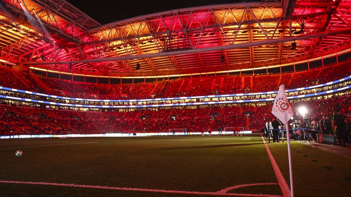 UEFA, 2028 ve 2029’daki turnuva finallerinin ev sahipliğine aday statları duyurdu