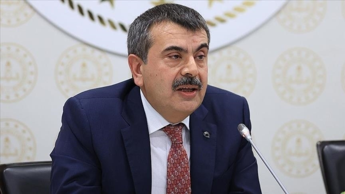 Yusuf Tekin: CHP’lilerin oynadıkları bir tiyatro, makul önerileri varsa dinlerim