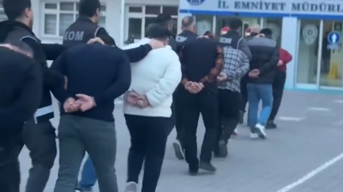 45 ilde 178 FETÖ şüphelisi yakalandı
