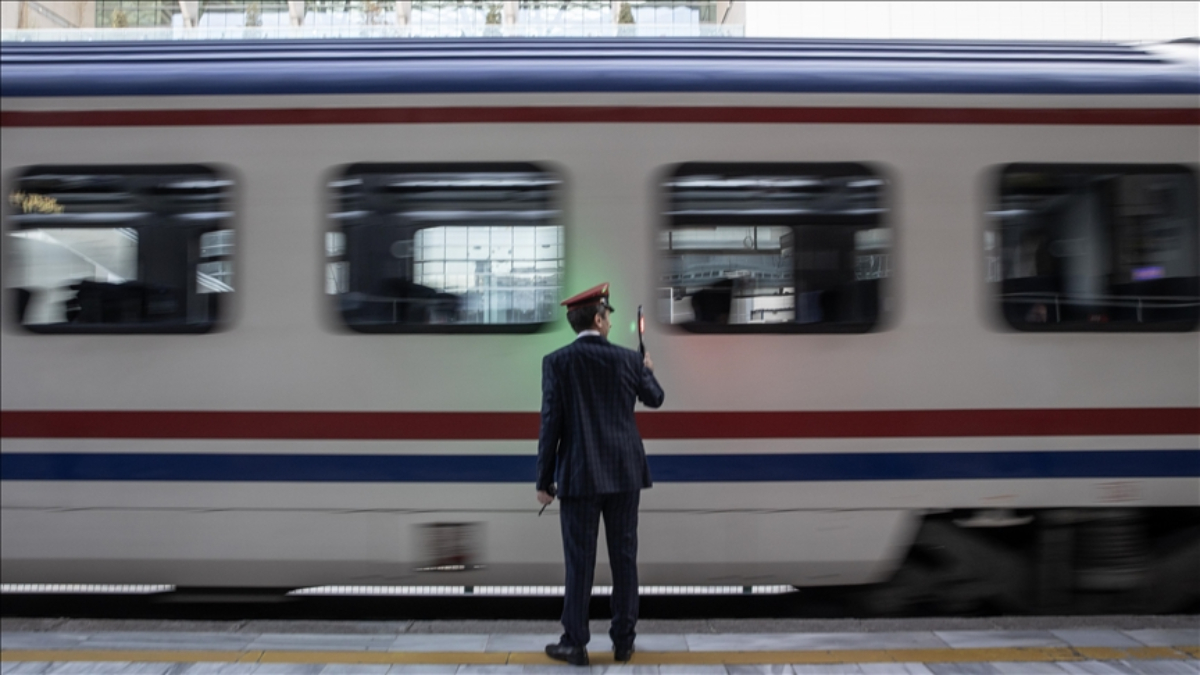 Abdulkadir Uraloğlu: Yolcu Taşıma Platformu sayesinde 3 bin ağaç kurtuldu