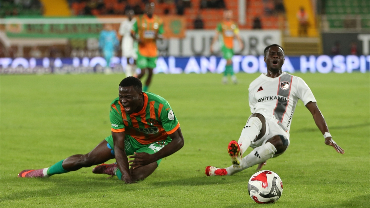 Alanyaspor ve Gaziantep FK eşitliği bozamadı