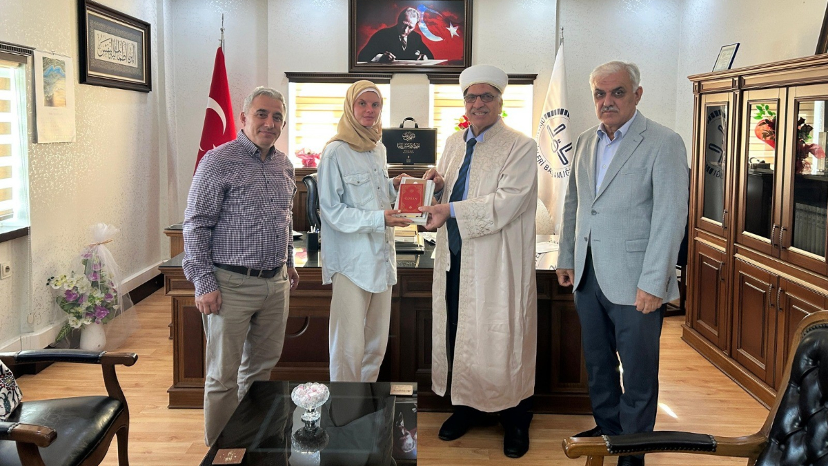 Antalya’ya tatile gelen Polonyalı gazeteci Müslüman oldu