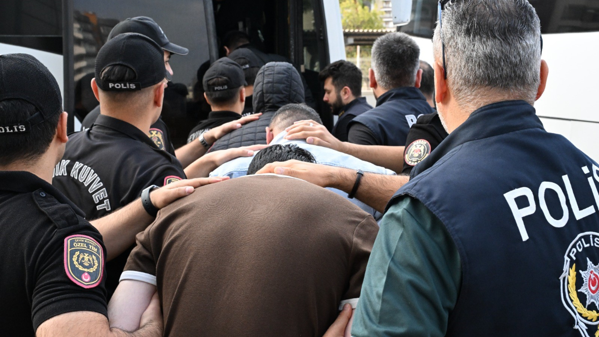 Mersin’de yasa dışı bahis çetesi çökertildi: 46 gözaltı