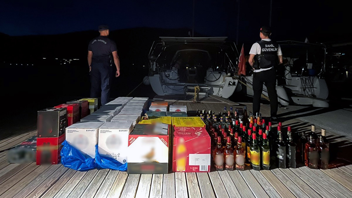 Muğla’da lüks teknelere uyuşturucu baskını