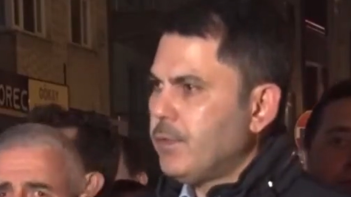 Murat Kurum, çöken binanın ardından Gebze’de incelemelerde bulundu