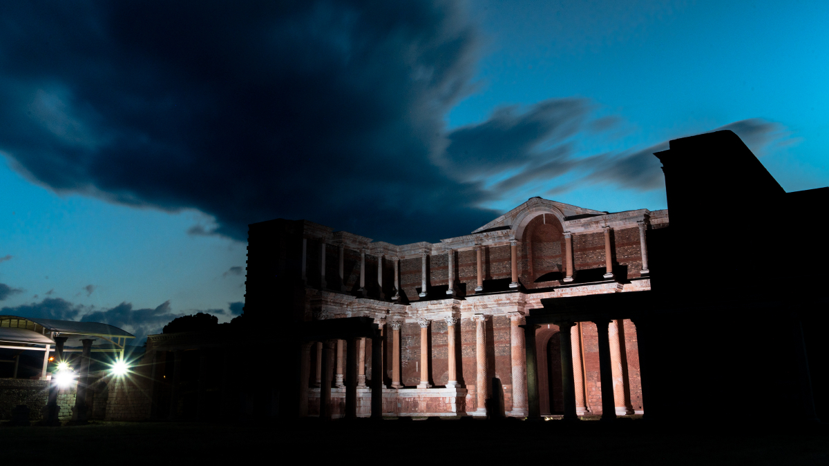 Paranın ilk basıldığı Sardes Antik Kenti artık gece de gezilebilecek