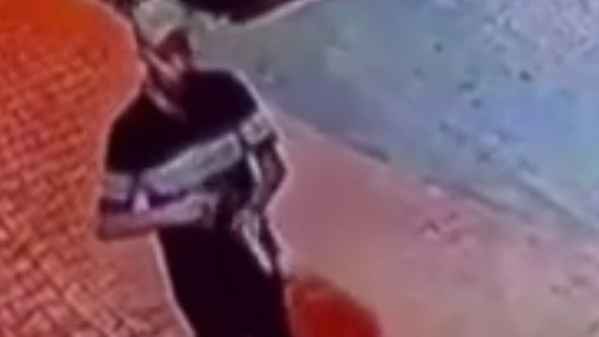 Adana’da eve silahla saldıracaktı: Tutukluk yapınca panikleyip kaçtı