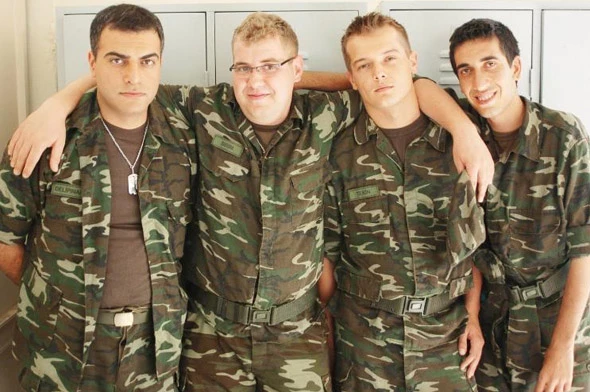Emret Komutanım 21 Bölüm