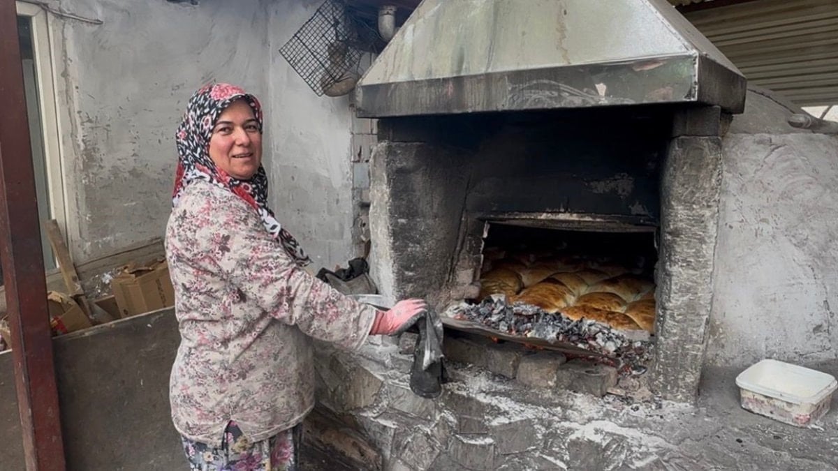 Bursa’da bayrama özel köylerde taş fırınlarda “bayram çöreği” hazırlanıyor