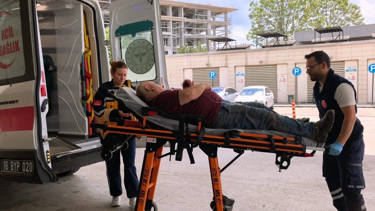 Bursa’da doğrama imalatesinde kaza: Elini makinaya kaptırdı