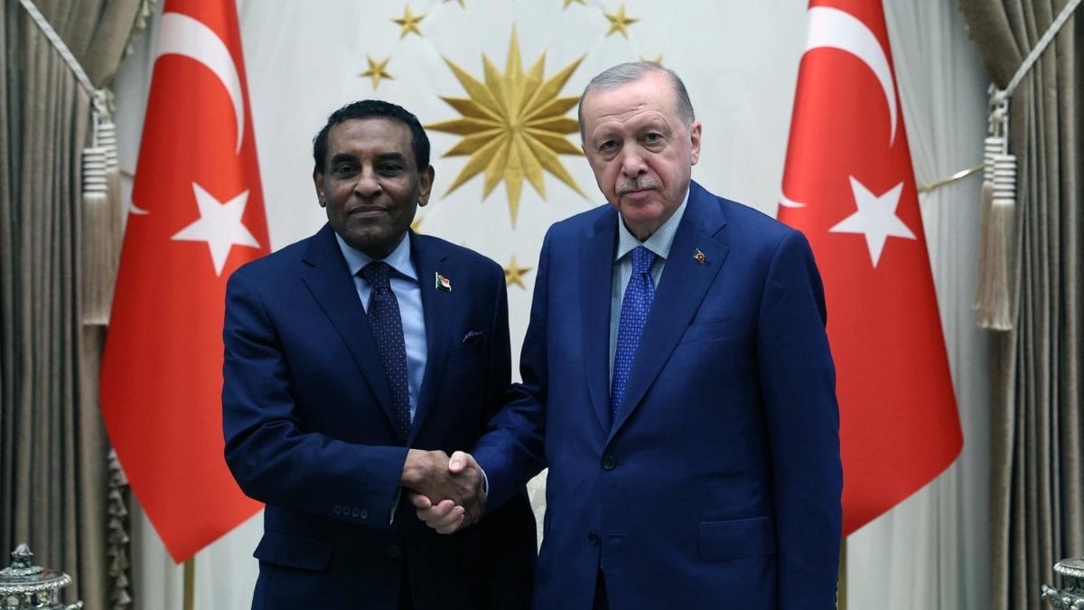 Cumhurbaşkanı Erdoğan Sudan Başbakanı ile bir araya geldi