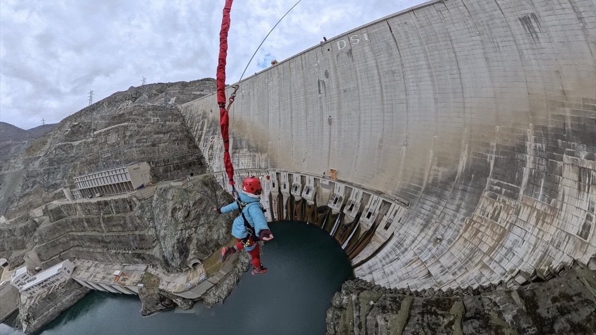 Deriner Barajı, adrenalin tutkunlarına açılıyor