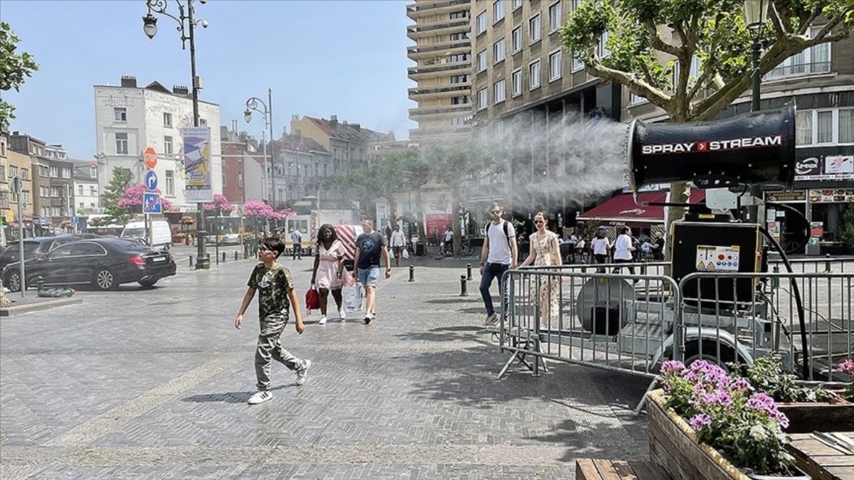 Fransa’da aşırı sıcaklar nedeniyle 7 kişi hayatını kaybetti