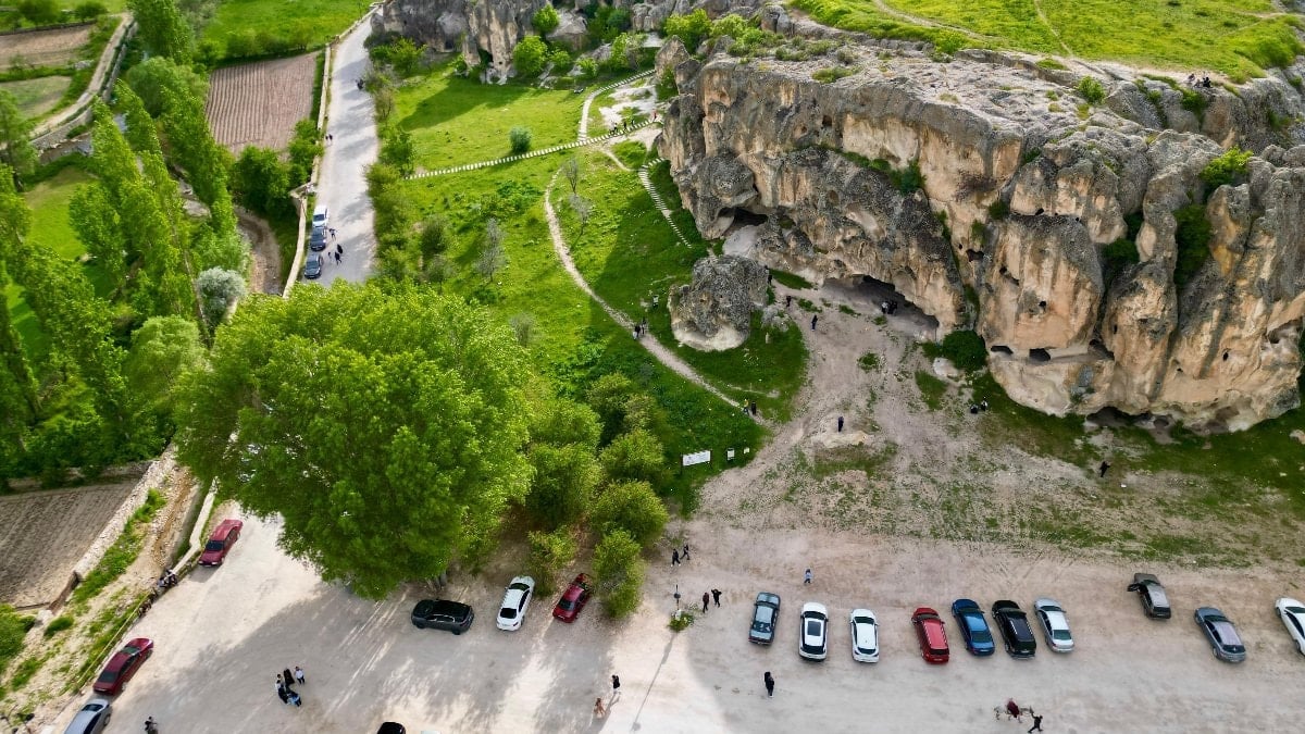 Frig Vadisi bayramda ziyaretçi akınına uğradı