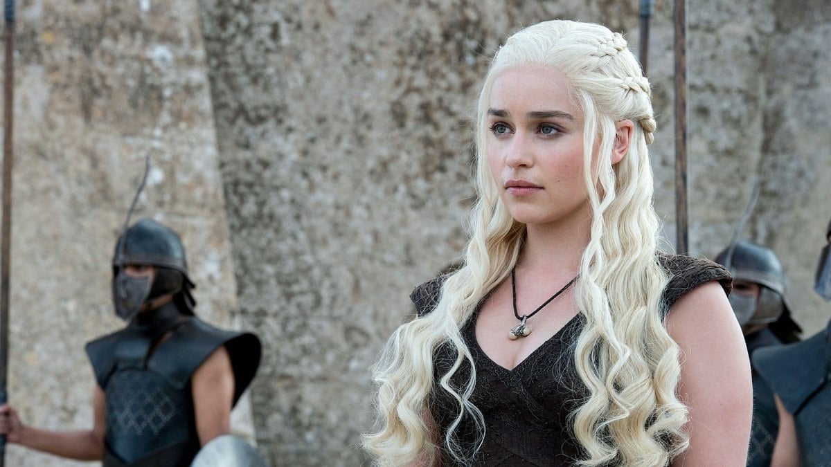 Game of Thrones’un Khaleesi’si Emilia Clarke’dan radikal karar