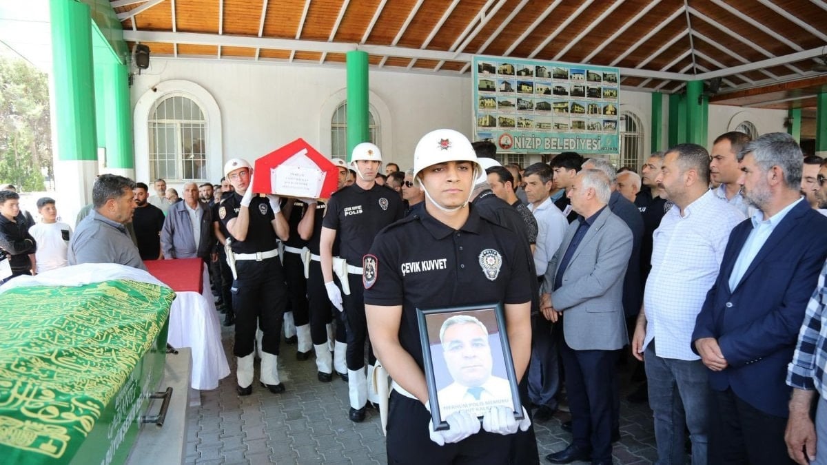 Gaziantep’te hayatını kaybeden polis memuru son yolculuğuna uğurlandı