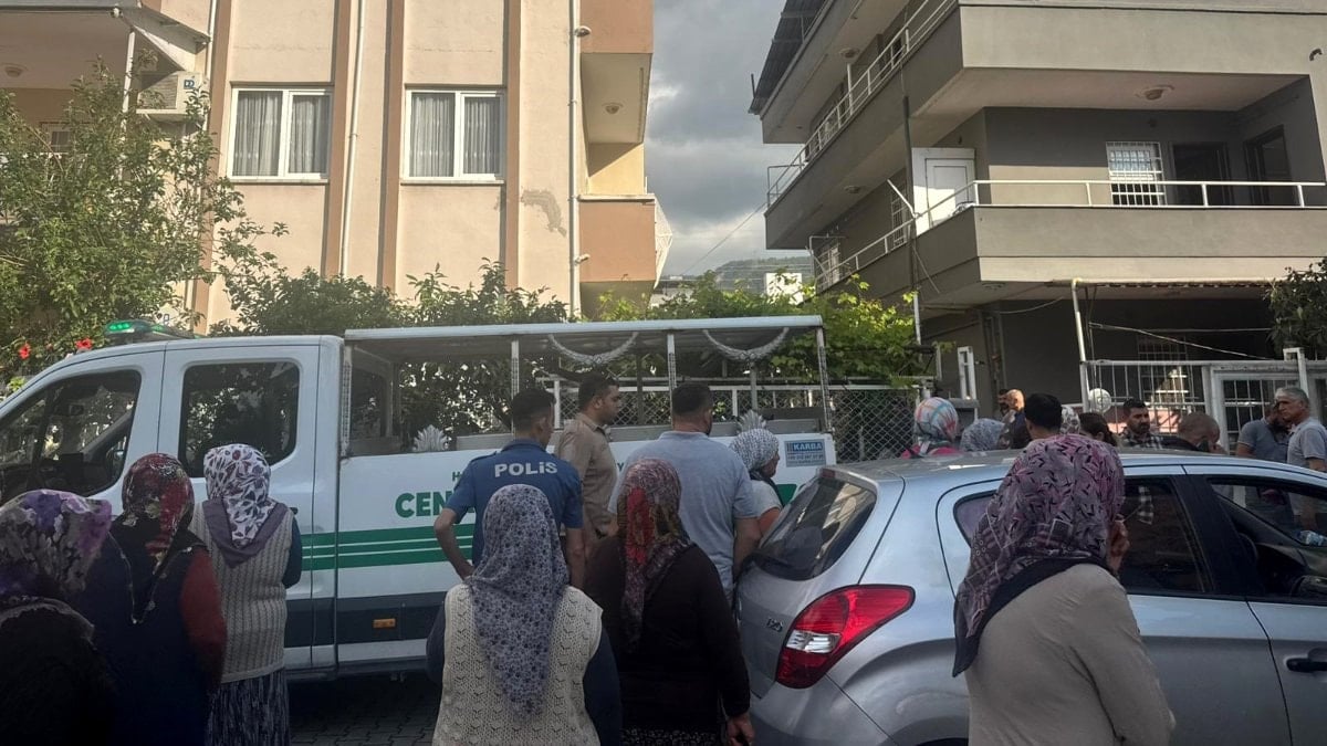 Hatay’da eşinin tüfekle vurduğu kadın öldü