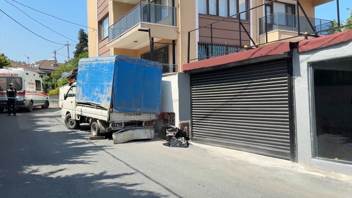 İstanbul’da ehliyetsiz sürücü yol kenarındaki işçiyi ezdi