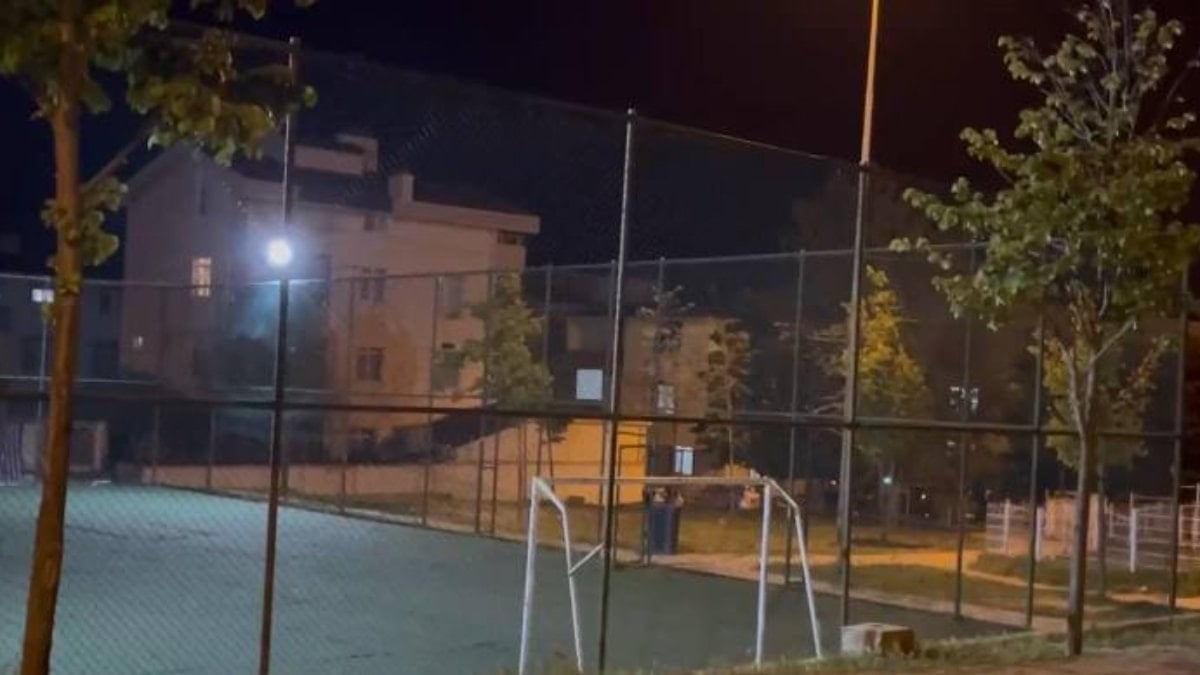 İstanbul’da parkta bıçaklı kavga: 1 ölü, 1 yaralı