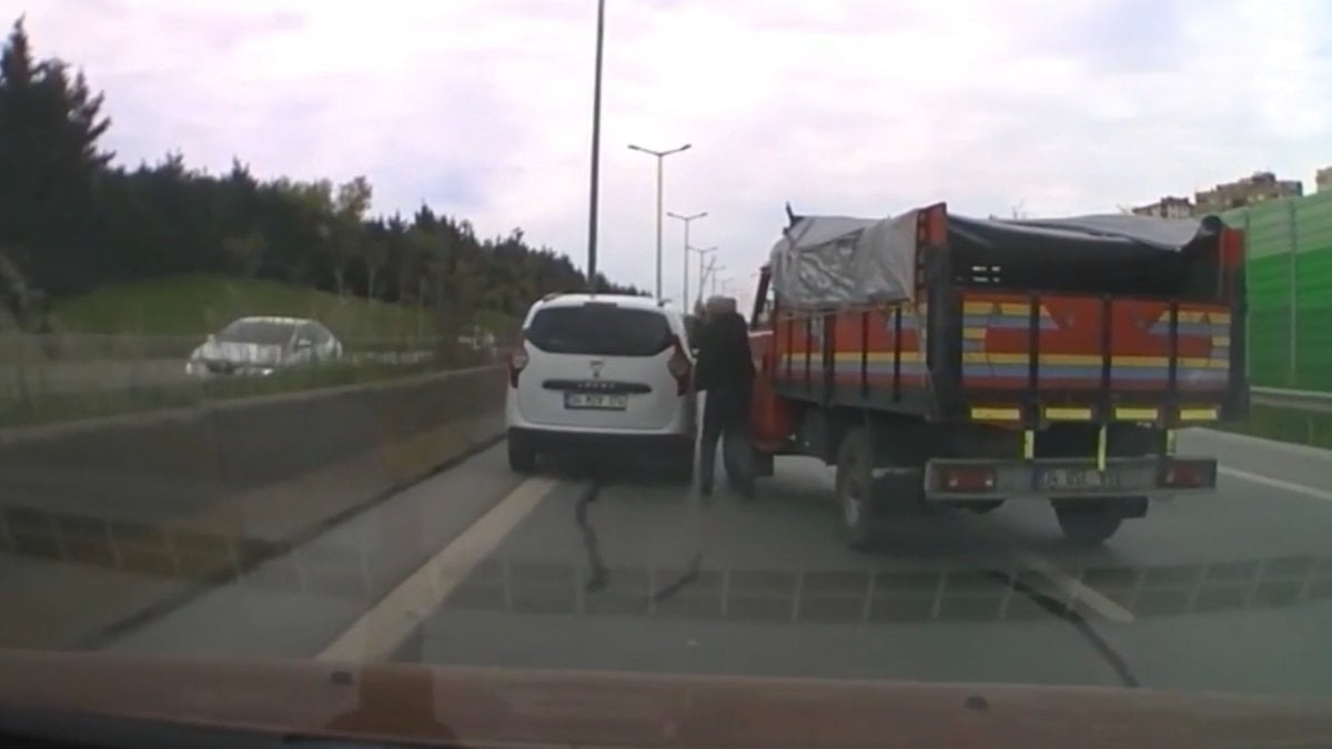 İstanbul’da trafikte tartıştığı sürücünün aracına saldırdı: 180 bin liralık ceza yazıldı